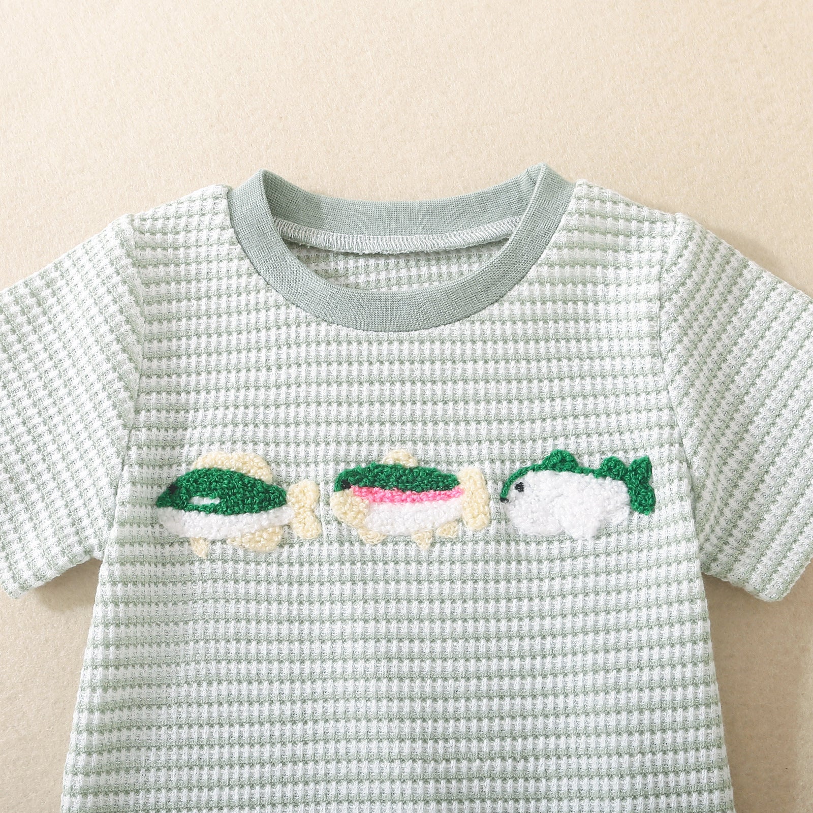 Baby Short-sleeve Top And Shorts Set