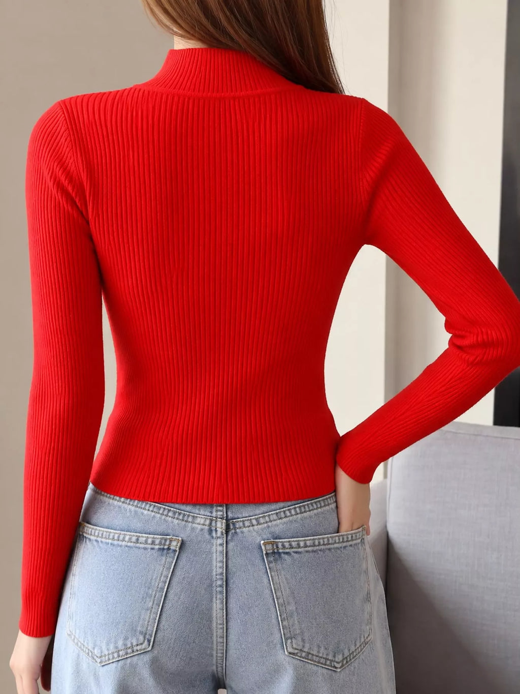 Elegant Slim-Fit Ribbed Mock Neck Knit Top