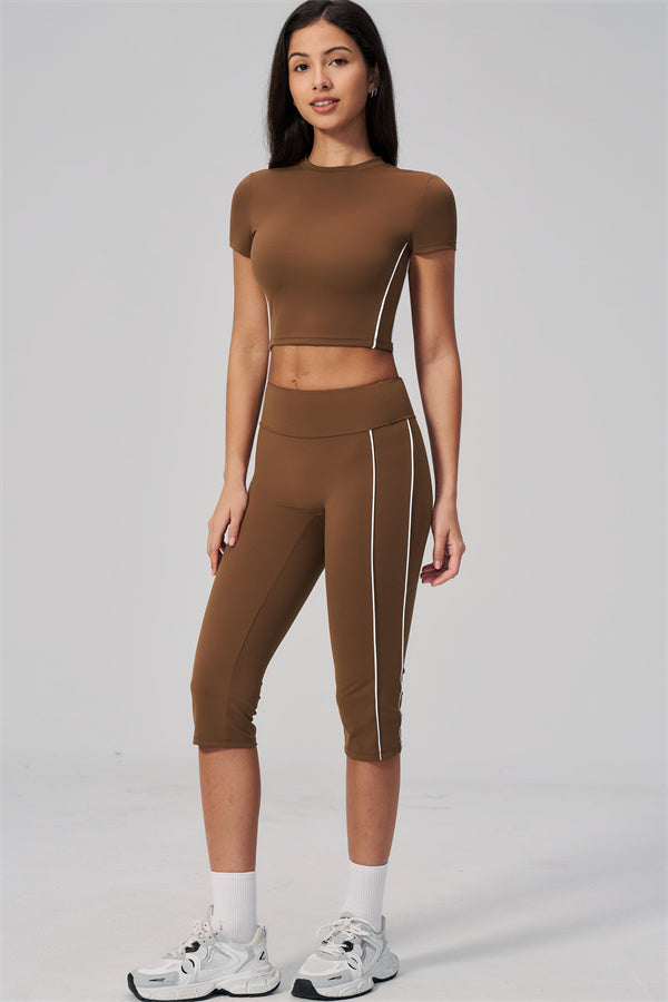 The Breathe T-shirt Capri Leggings 2-Piece Set