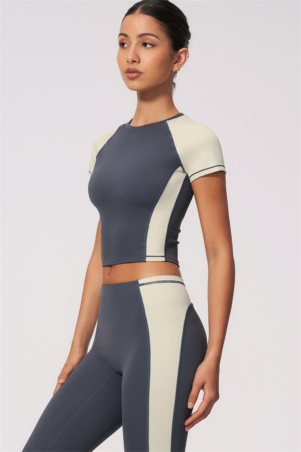 The Sandstone T-shirt Leggings 2-Piece Set