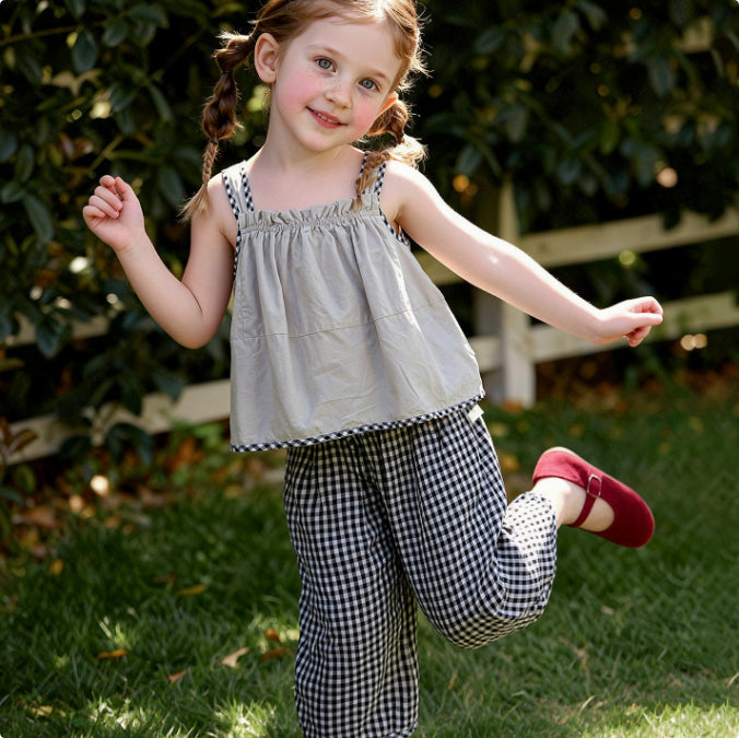 Girls Plaid Suspender Top And Bloomer Pants Two-Piece Set