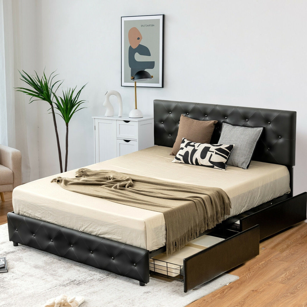 Full/Queen PU Leather Upholstered Platform Bed with 4 Drawers