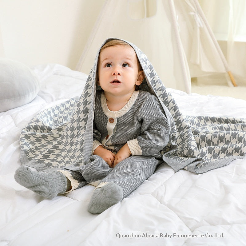 Houndstooth Jacquard Baby Swaddle Knitted Blanket