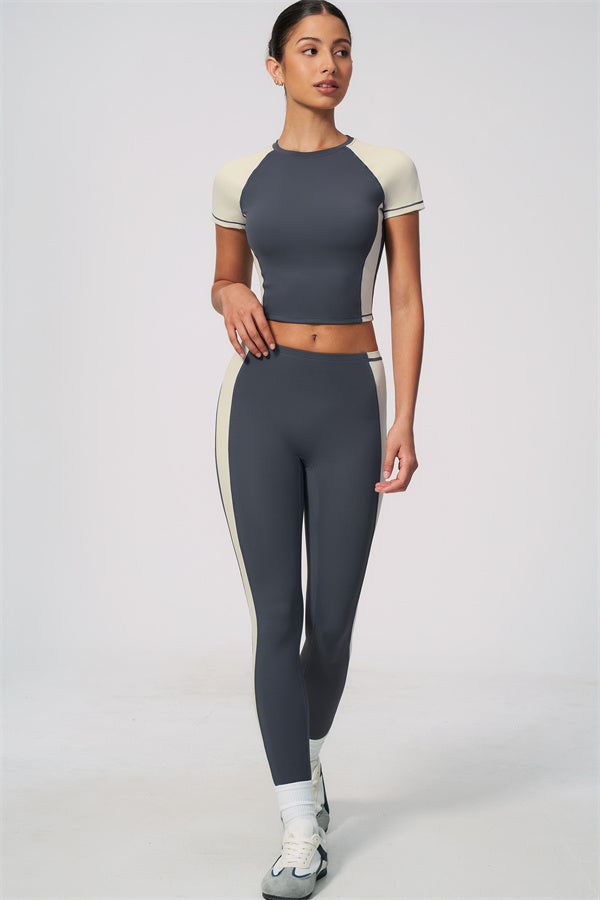 The Sandstone T-shirt Leggings 2-Piece Set