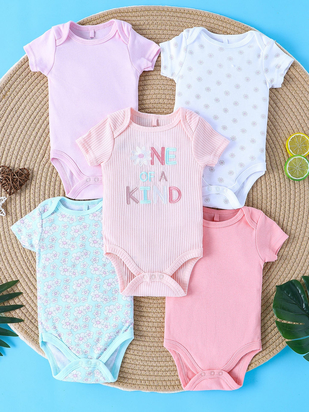 Wholesale Of Super-cute Cartoon Onesies In Sets Of Five
