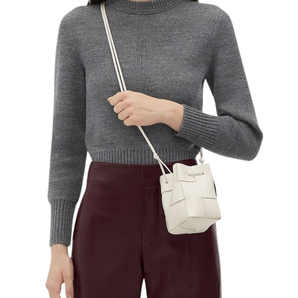 Chic Woven Mini Crossbody Bucket Bag – Lightweight Shoulder Handbag