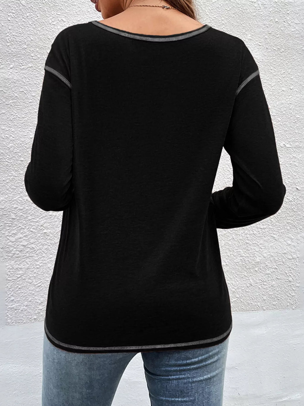 Casual Long Sleeve Exposed Seam T-Shirt with Decor Button