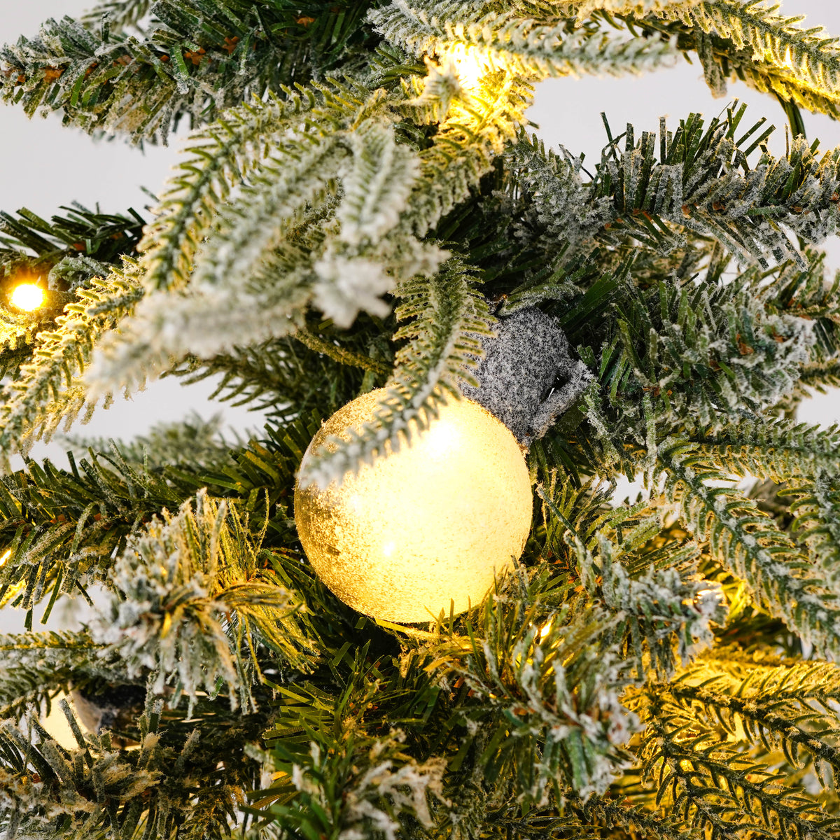 7 FT Pre-Lit Flocked Artificial Christmas Tree with LED Lights - White