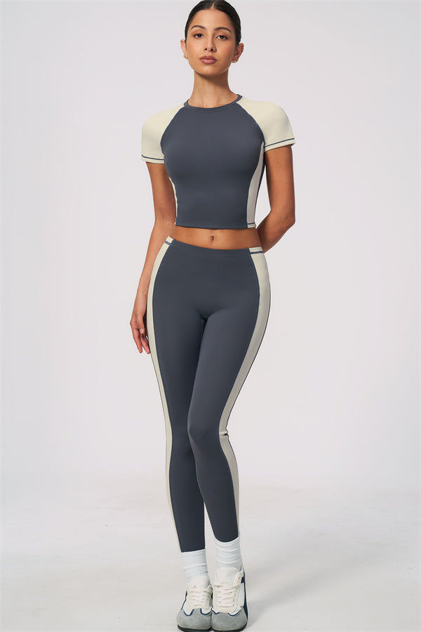 The Sandstone T-shirt Leggings 2-Piece Set