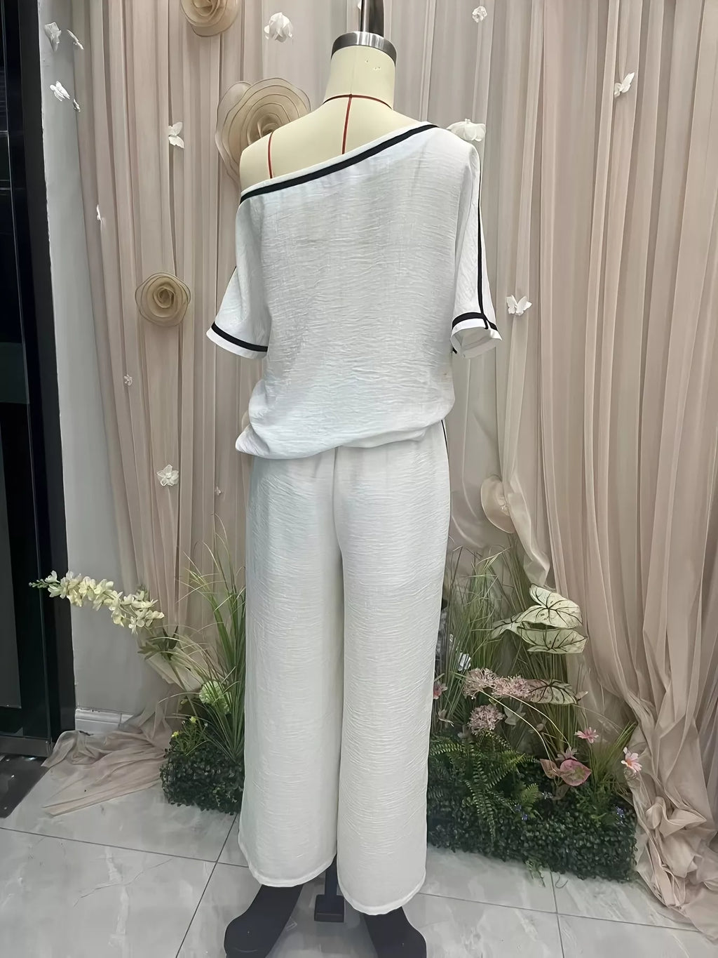 Contrast Trim Round Neck Top and Pants Set