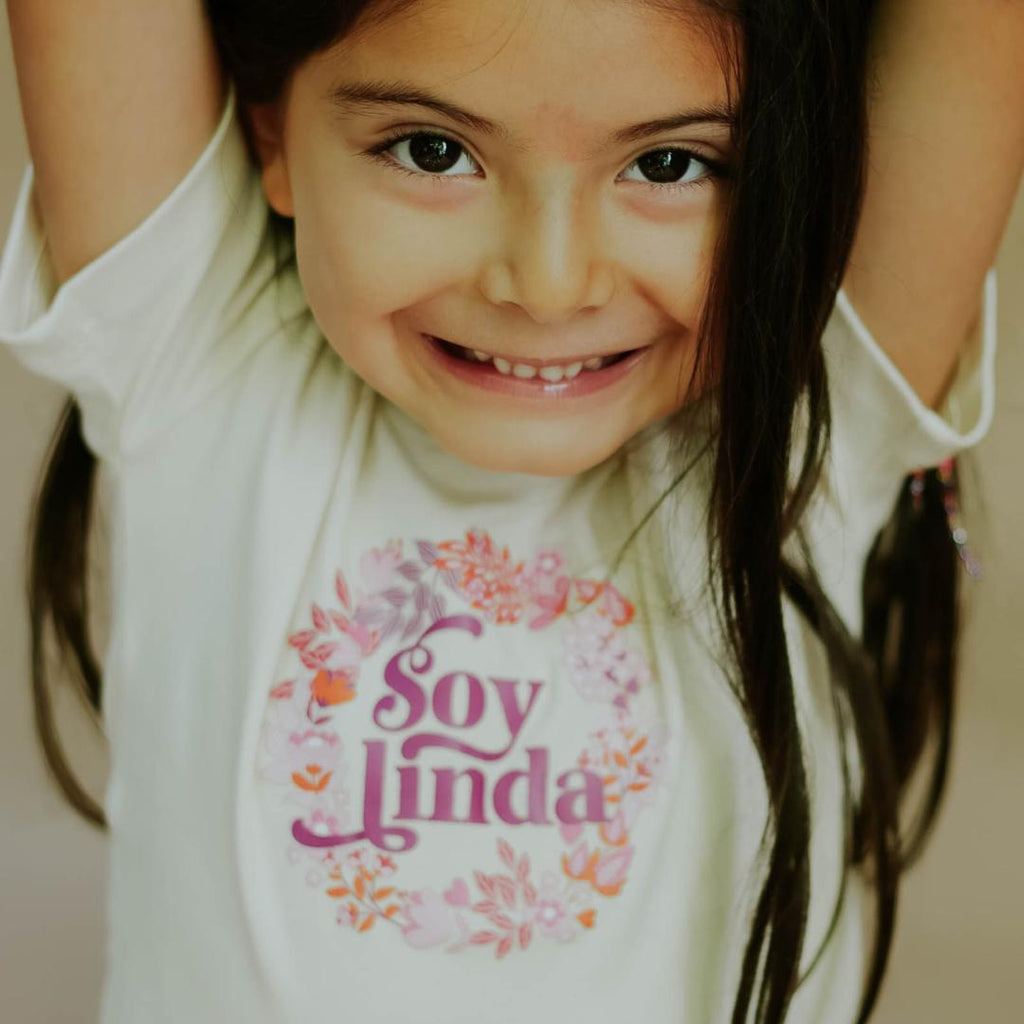 "Soy Linda Ruby" Organic Cotton Graphic Tee