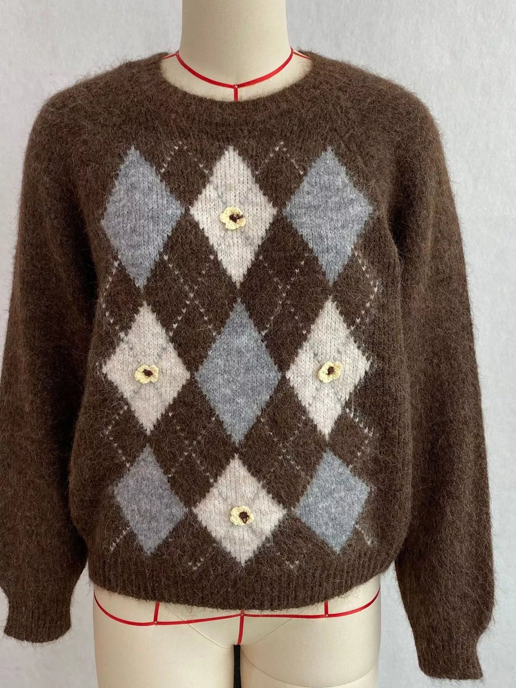 Argyle Pattern Raglan Sleeve Sweater