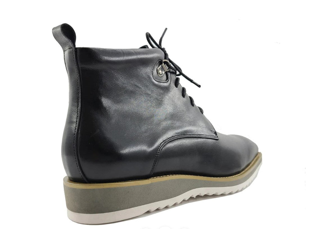 Maurice Burnished Calfskin Boot - Grey