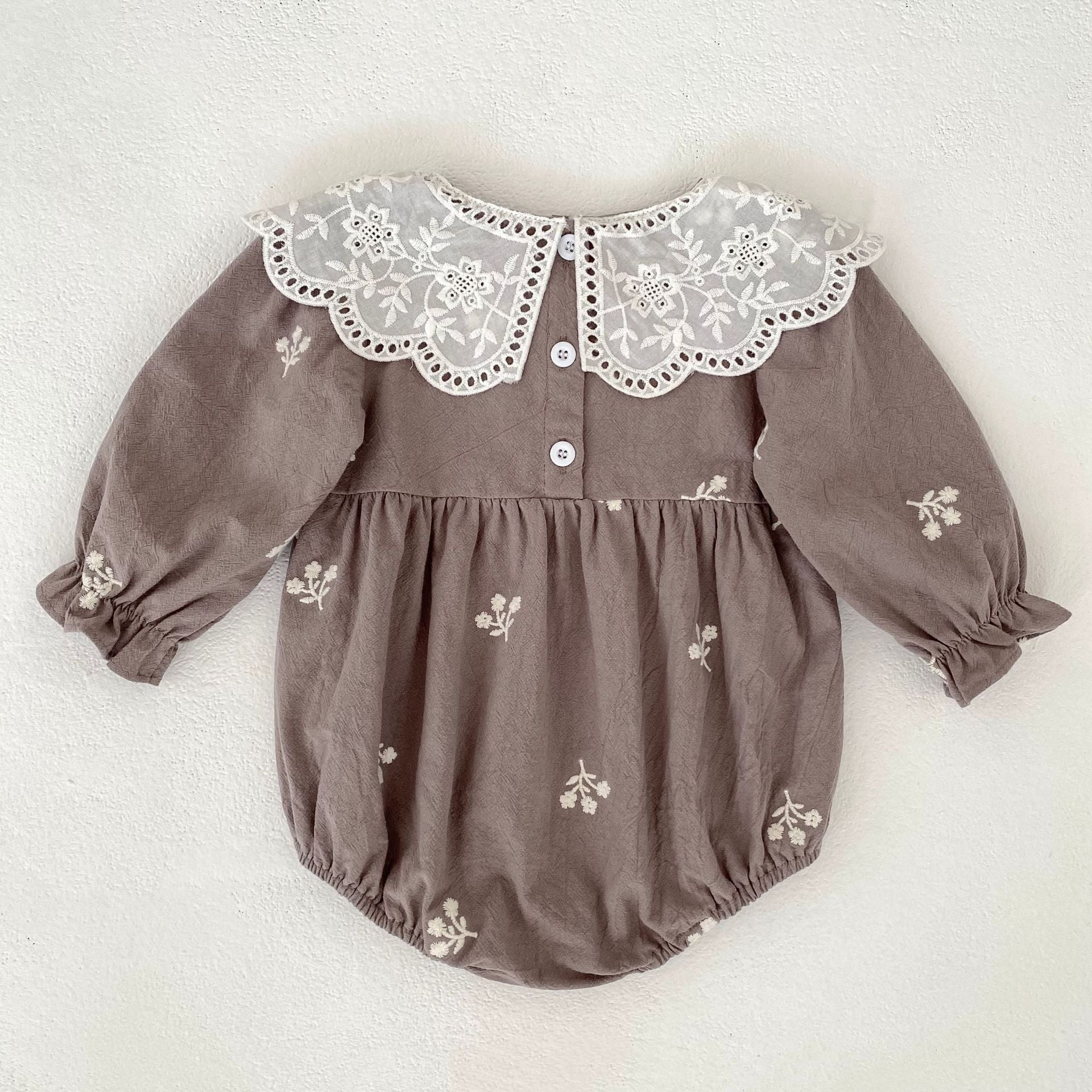 Girls Lace Romper With Long Sleeves And Embroidery