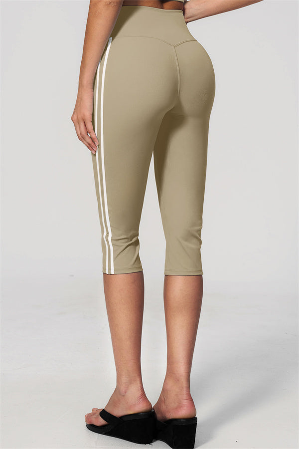 The Onyx Tank Top Capri Leggings 2-Piece Set
