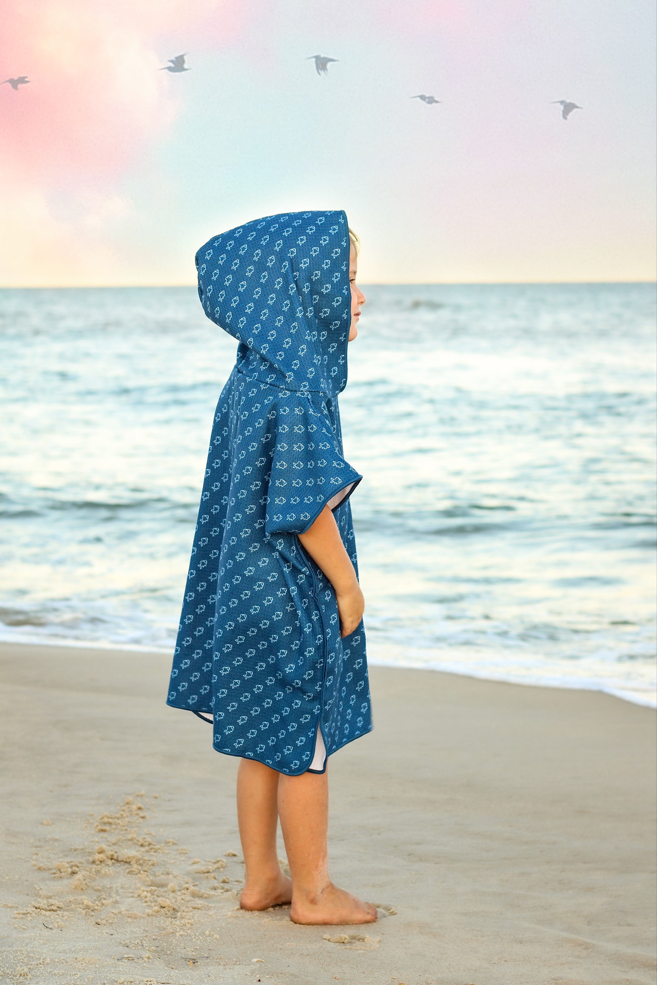 Microfiber blue fish waffle wearable towel