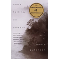Snow Falling on Cedars: A Novel (Pen/Faulkner Award) - Paperback