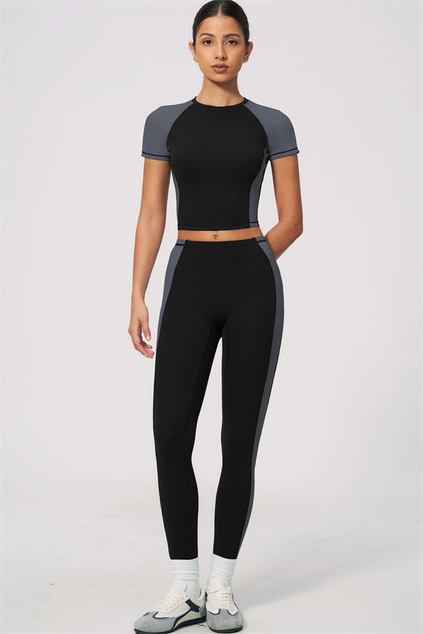 The Sandstone T-shirt Leggings 2-Piece Set