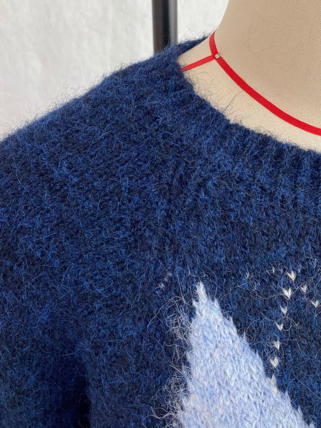 Argyle Pattern Raglan Sleeve Sweater
