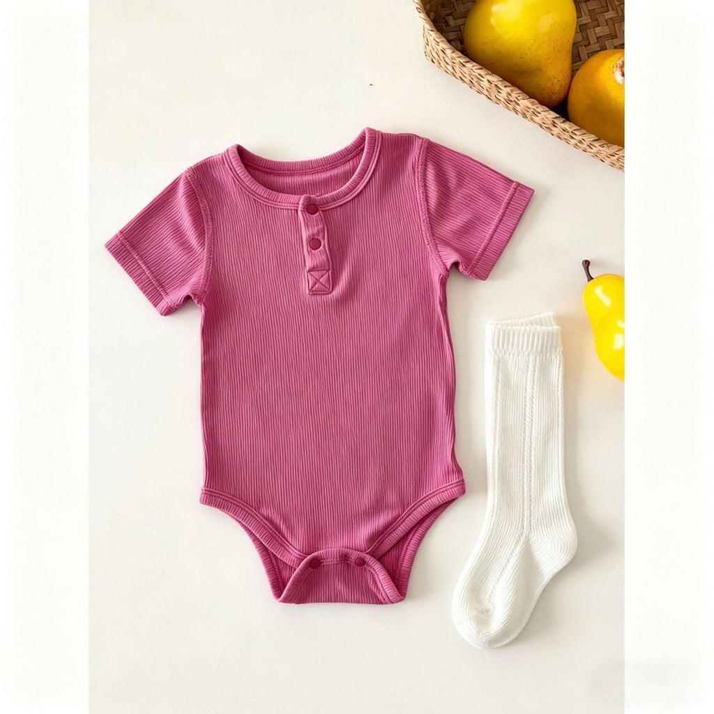 Breathable And Comfortable Newborn Onesie