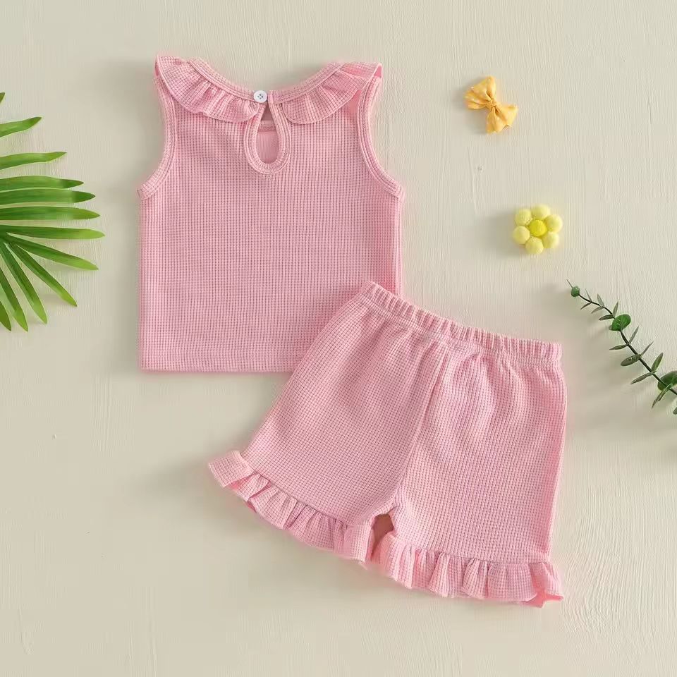 Sleeveless Ruffled-neck Top And Solid-color Bow-trimmed Shorts Set