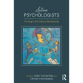 Latina Psychologists: Thriving in the Cultural Borderlands - Paperback