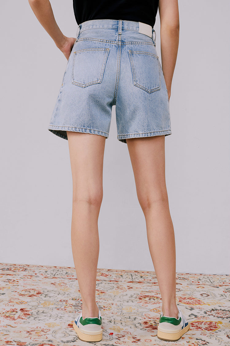 The Pleated Fun Short HJ117