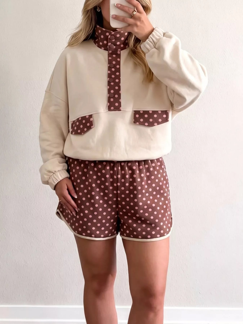 Polka Dot Contrast Baggy Pullover and Elastic Waist Shorts 2pcs Set