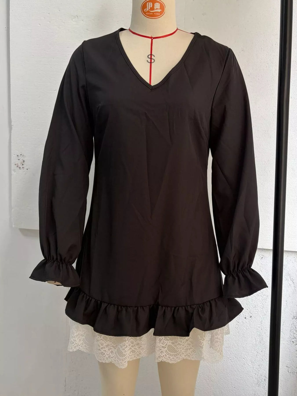 Lace Hem V-Neck Flounce Sleeve Dress