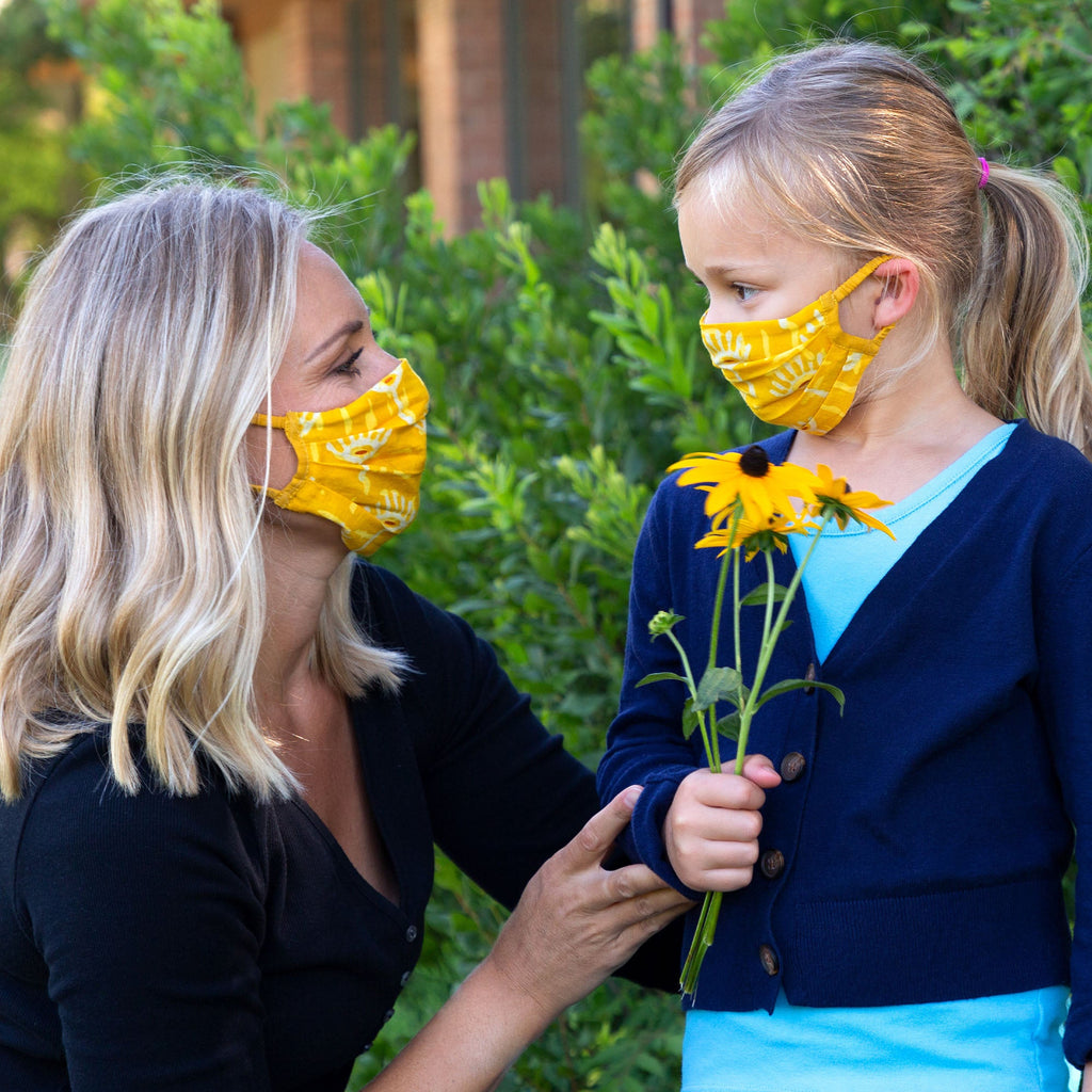 Children's Pleated Face Mask & Carrying Bag