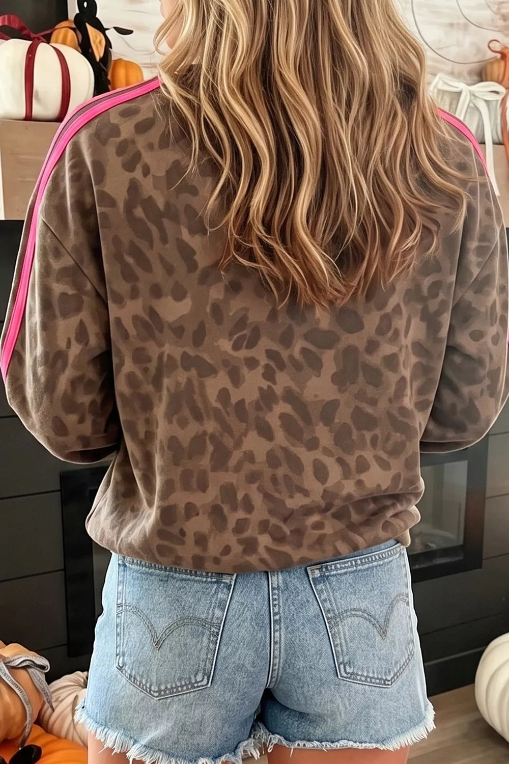 Side Stripes Leopard Round Neck Sweatshirt