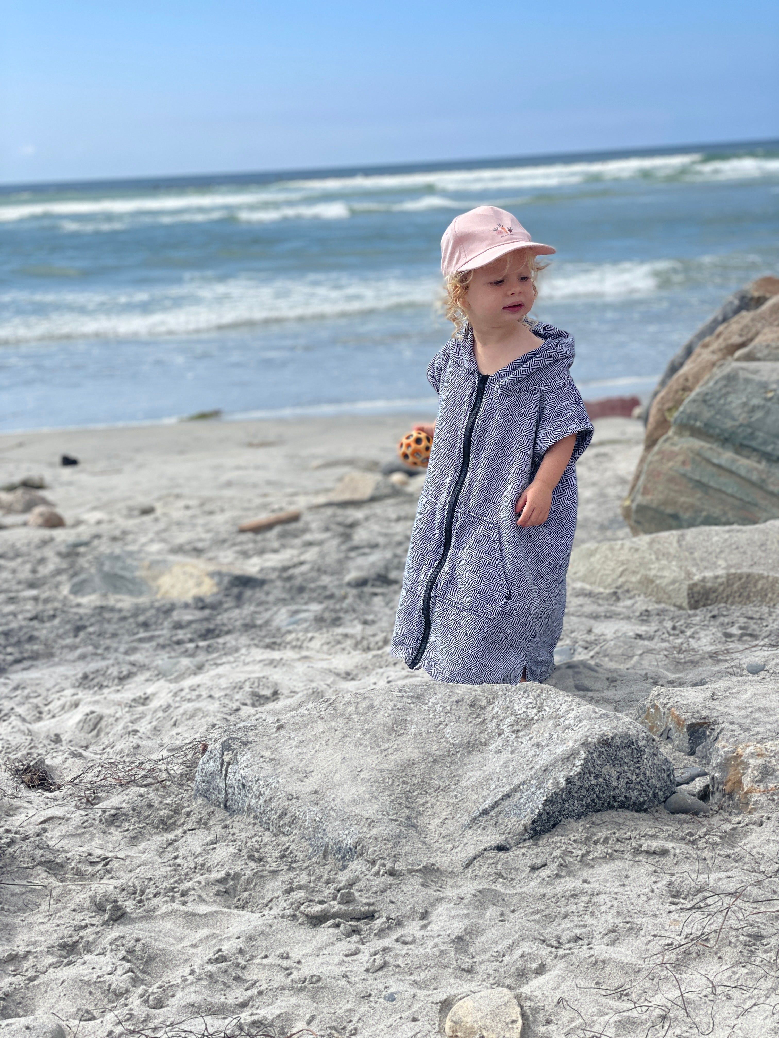 Kids Surf Poncho with Zipper - Towel with Hood for Youth / Children / Toddlers