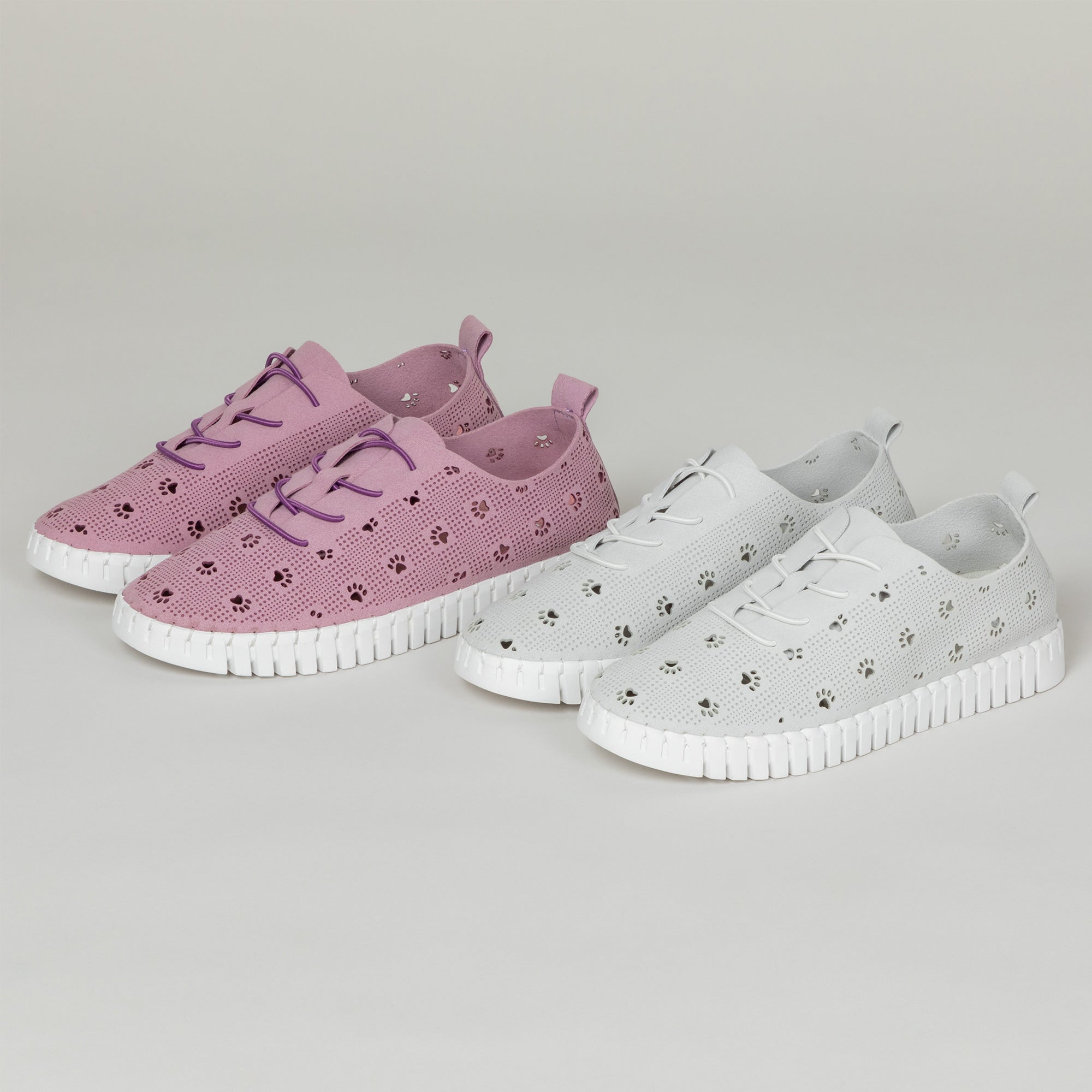 Cut-Out Paw Print Casual Sneakers