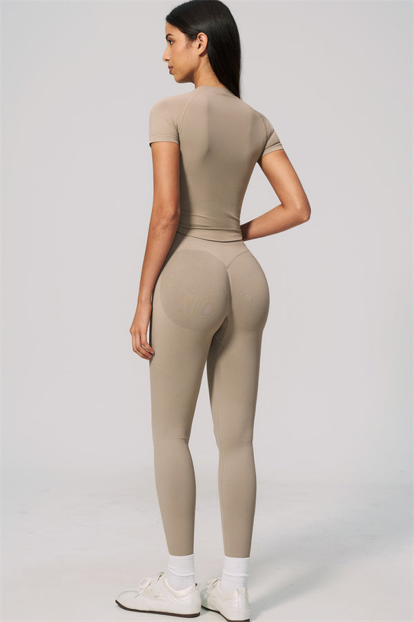 The Velvetine T-shirt Leggings 2-Piece Set