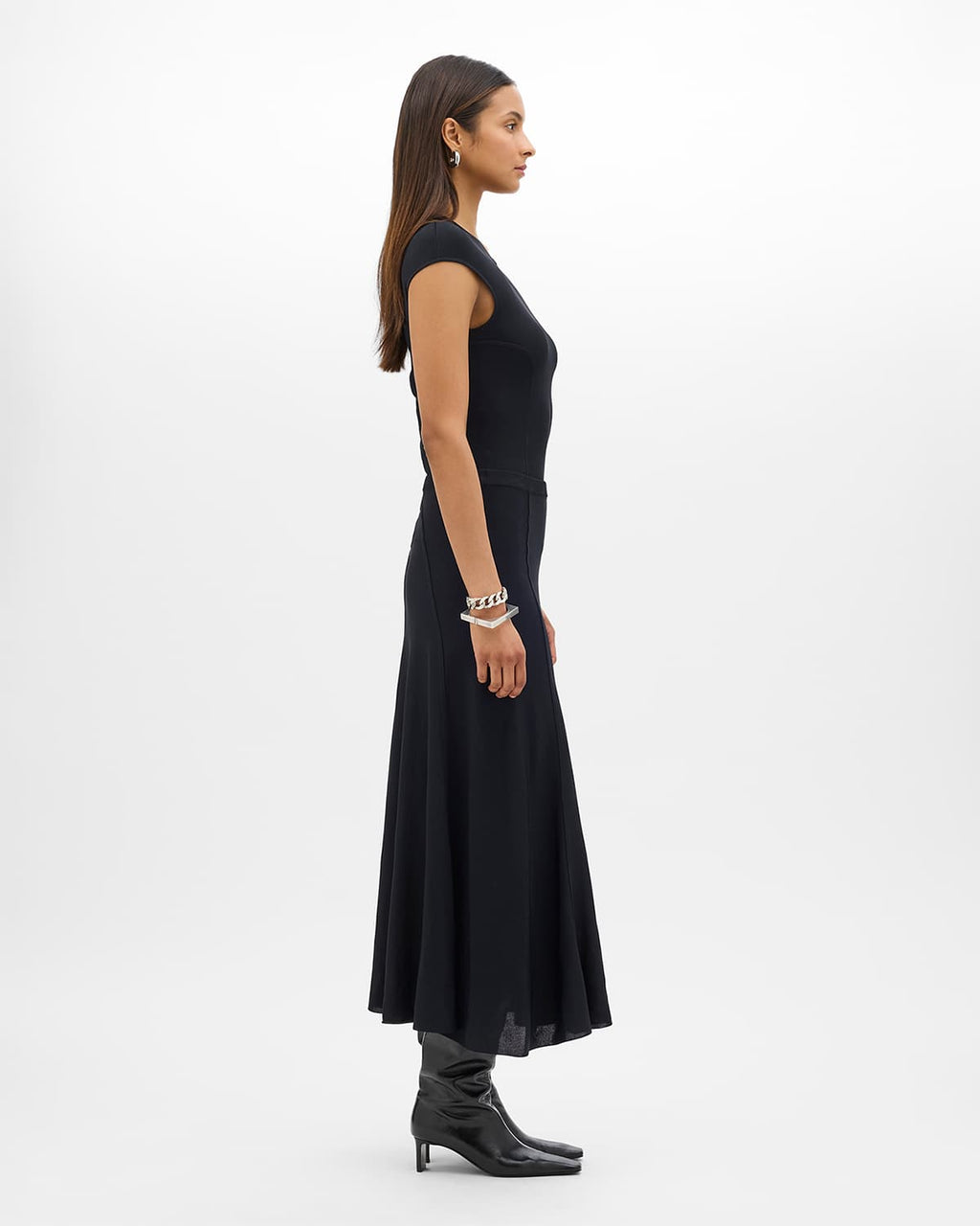 Seamed Fitted Top | Black