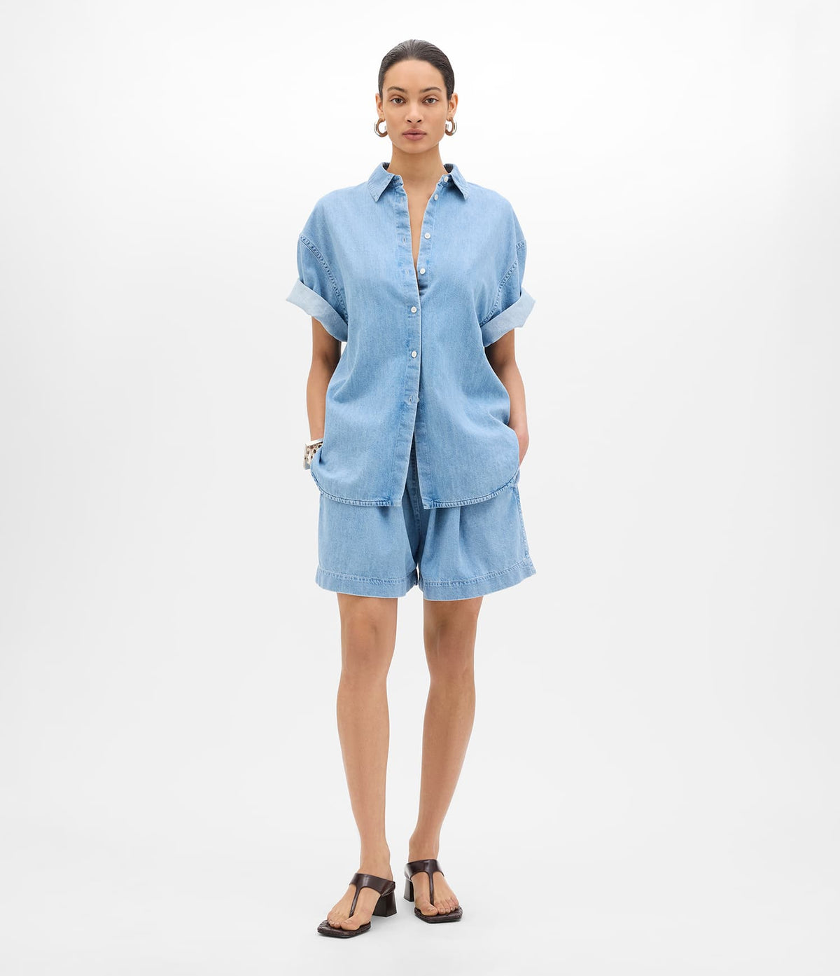 Chambray Short Sleeve Shirt | Light Blue Wash