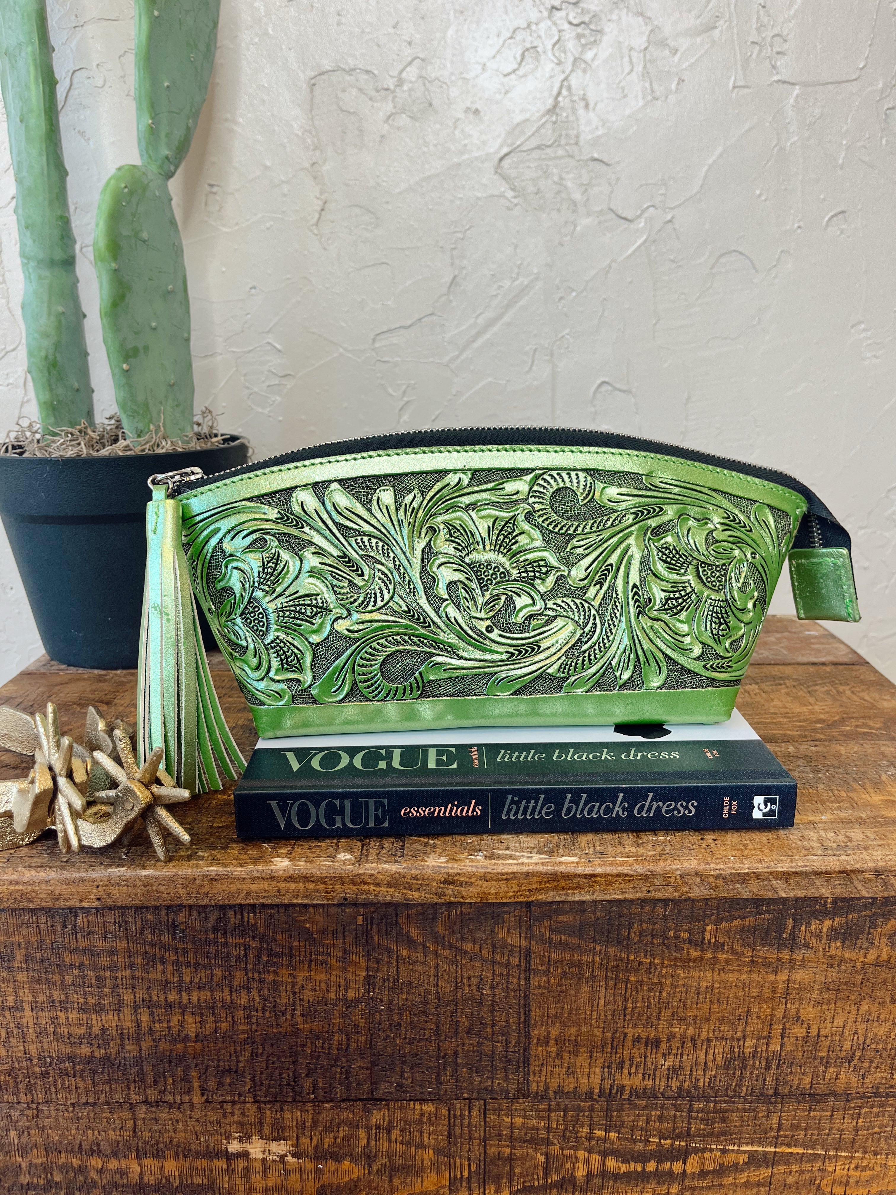 Que Chula Cosmetica Bag