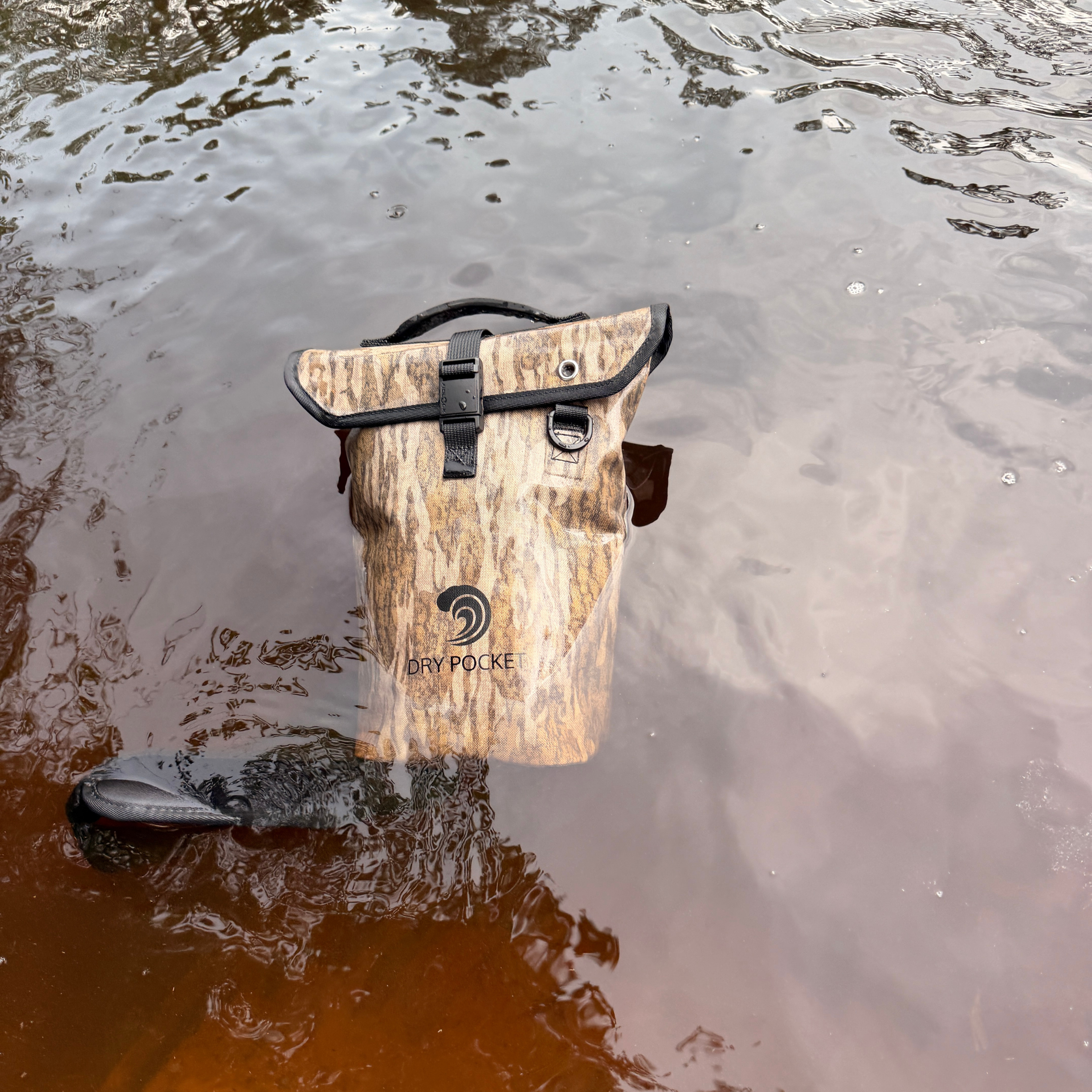 [SHIPS 1st WEEK OF SEPTEMBER] Shell Bag / Boating Bag - Bottomland Camo