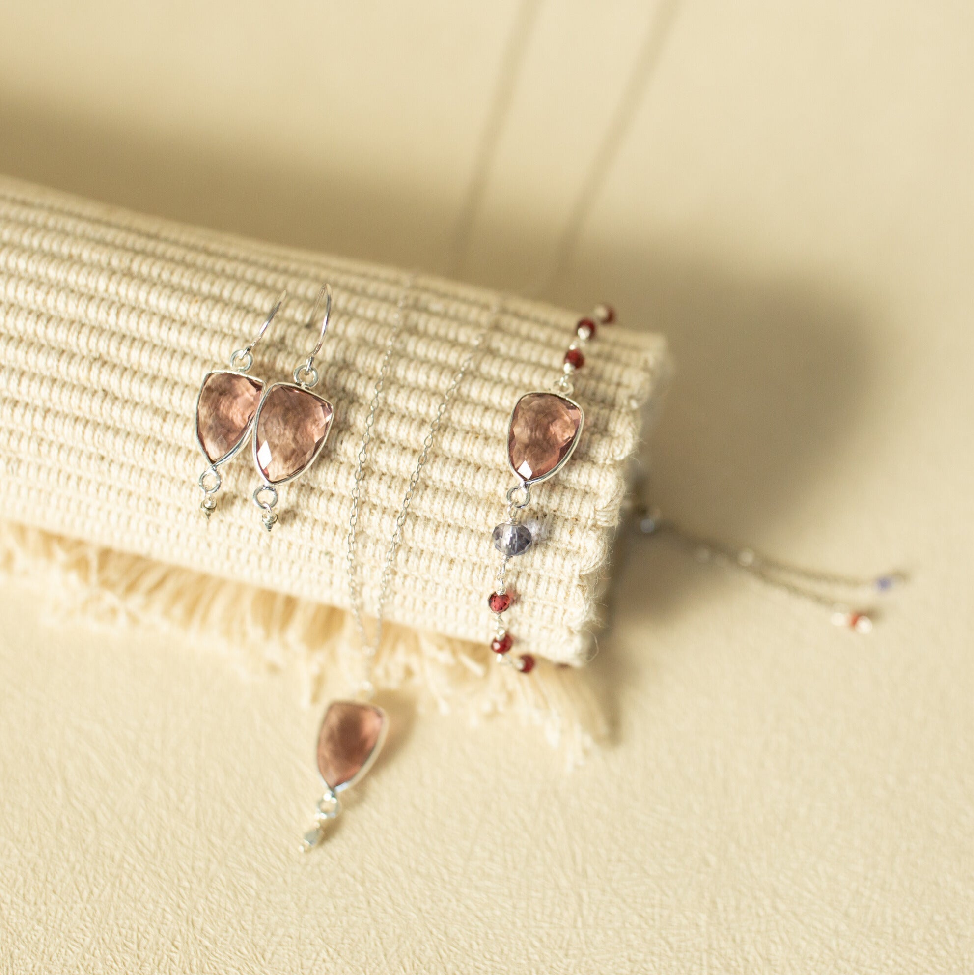 Rhodolite Garnet Gold Isla Necklace