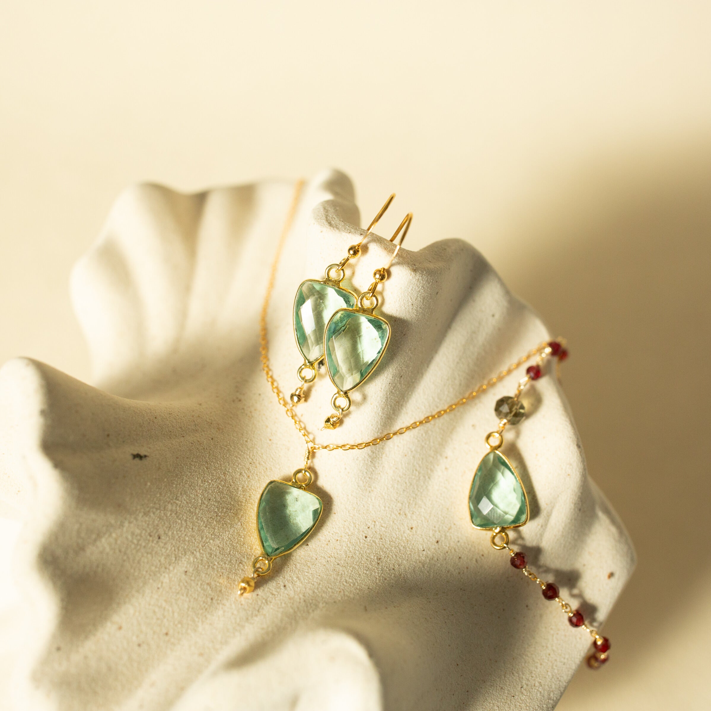 Green Amethyst Gold Isla Collection