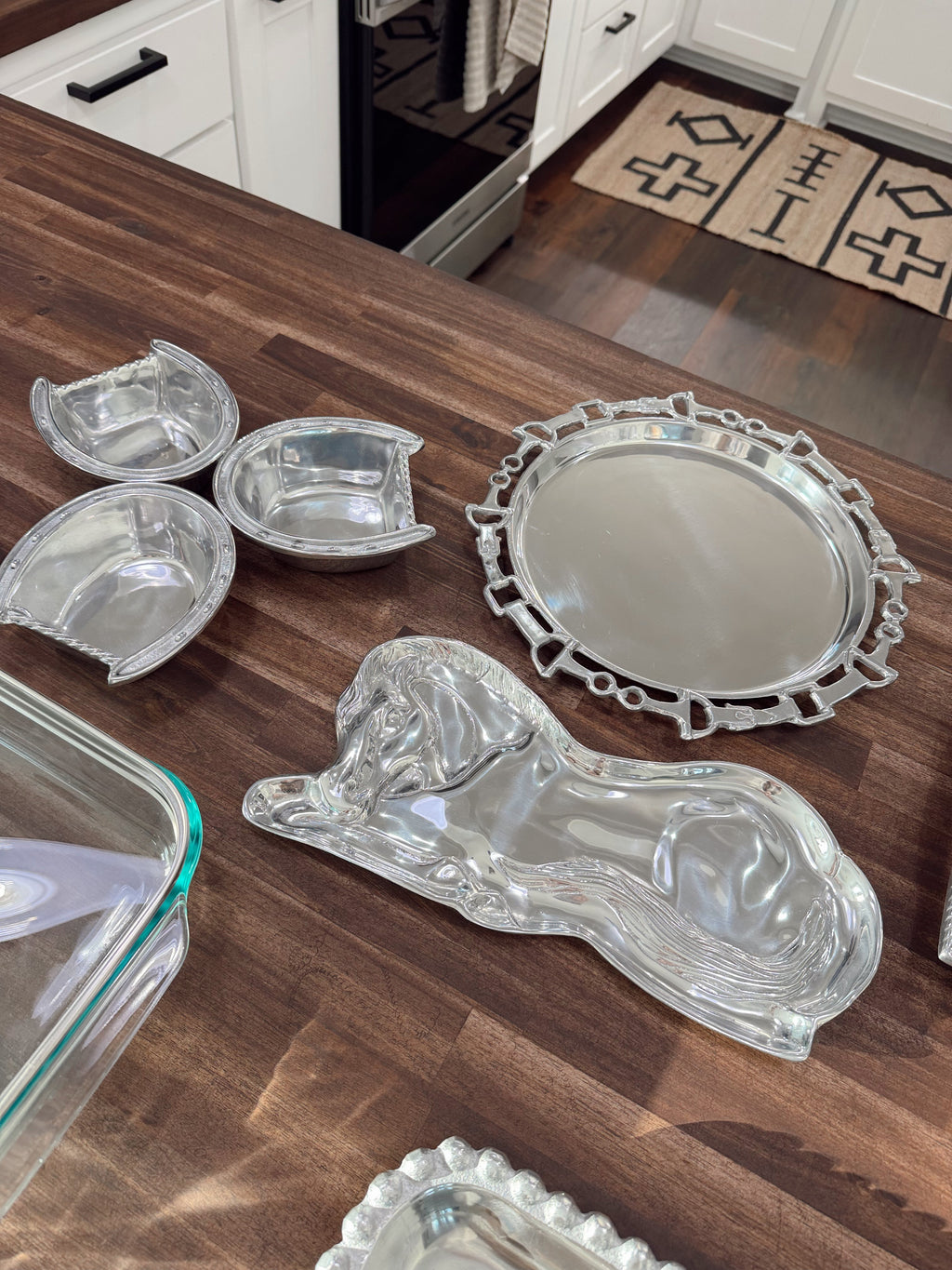The Horse Tray