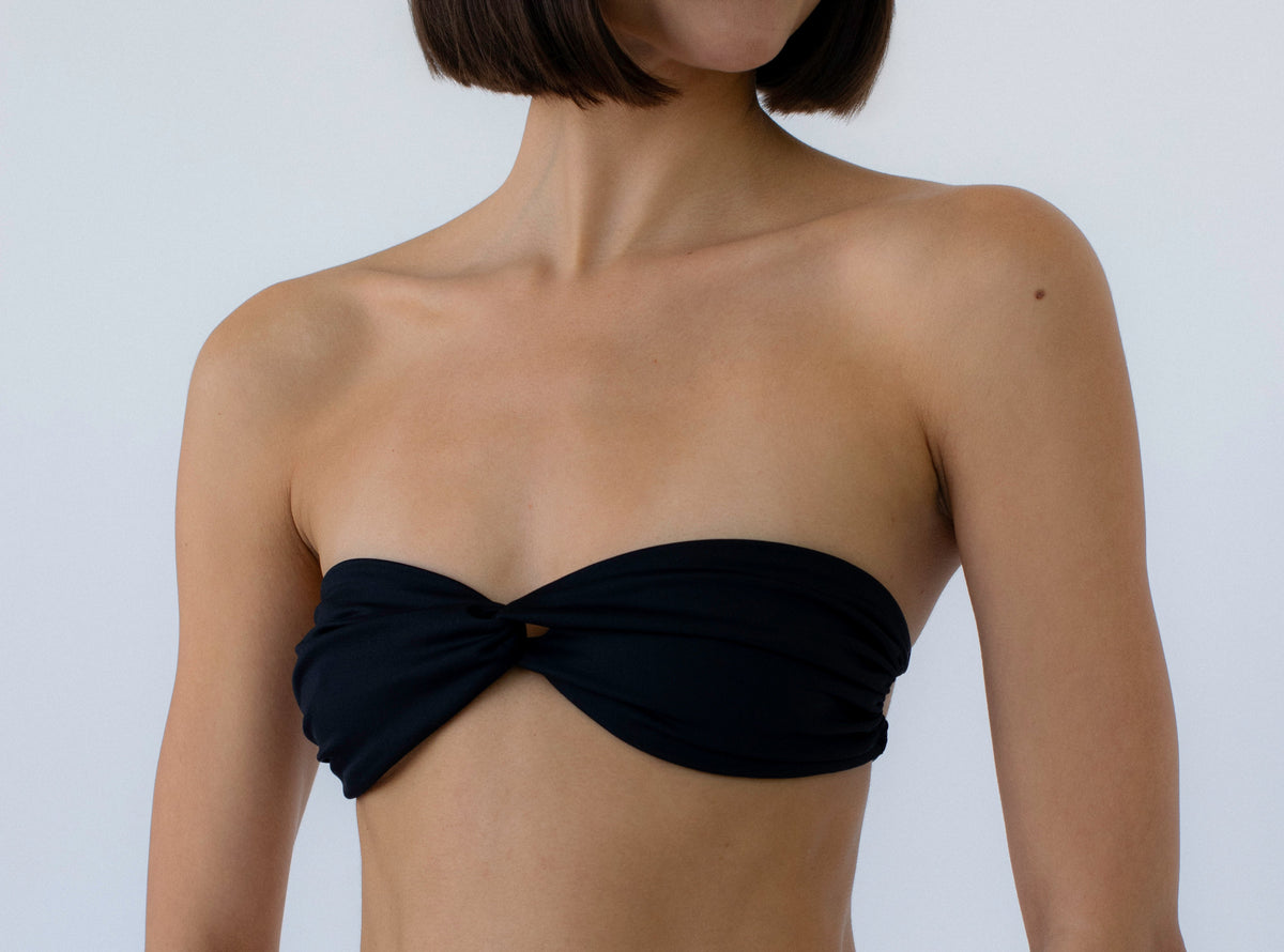 TWISTED BANDEAU BIKINI TOP