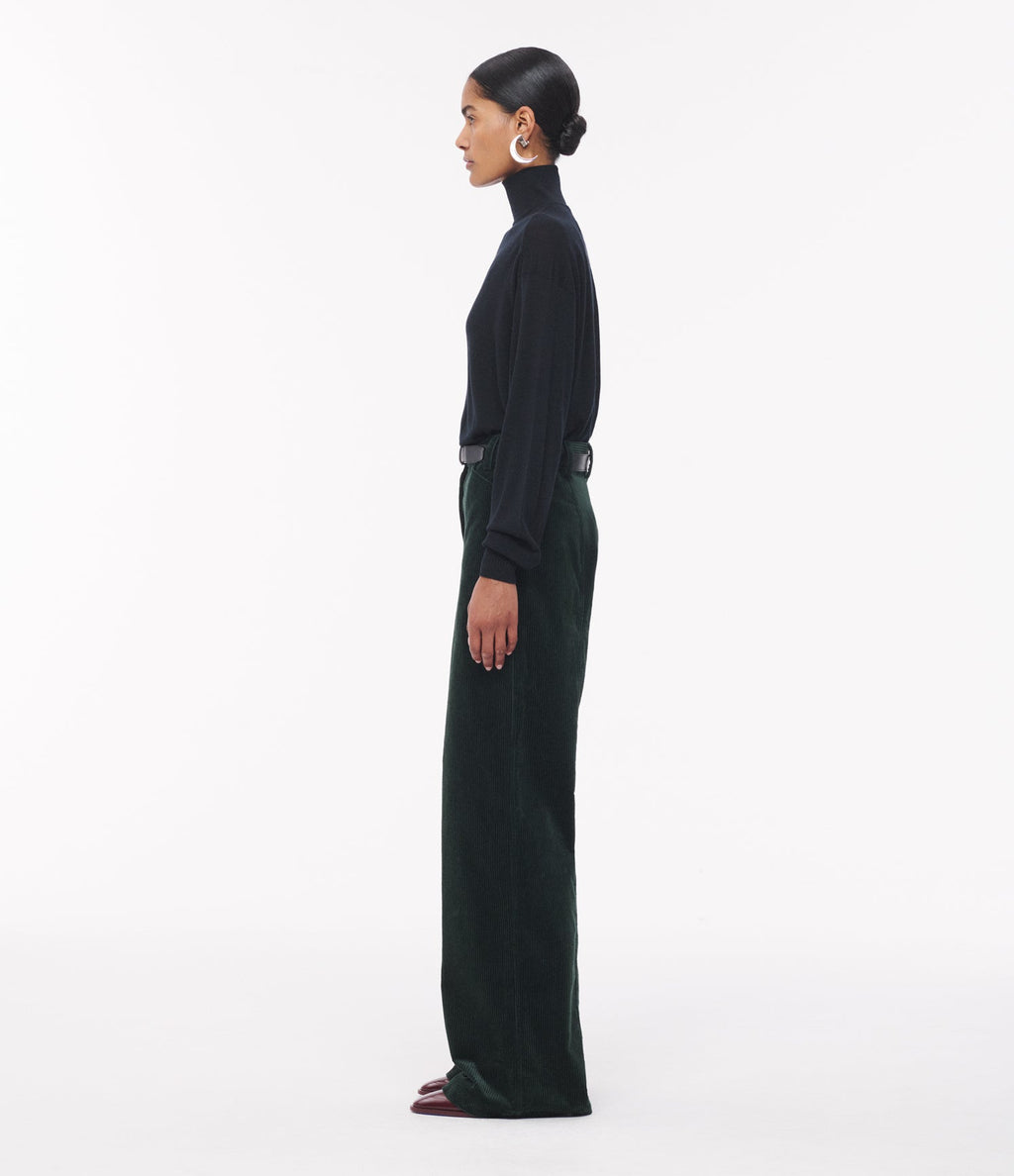 Featherweight Turtleneck | Black
