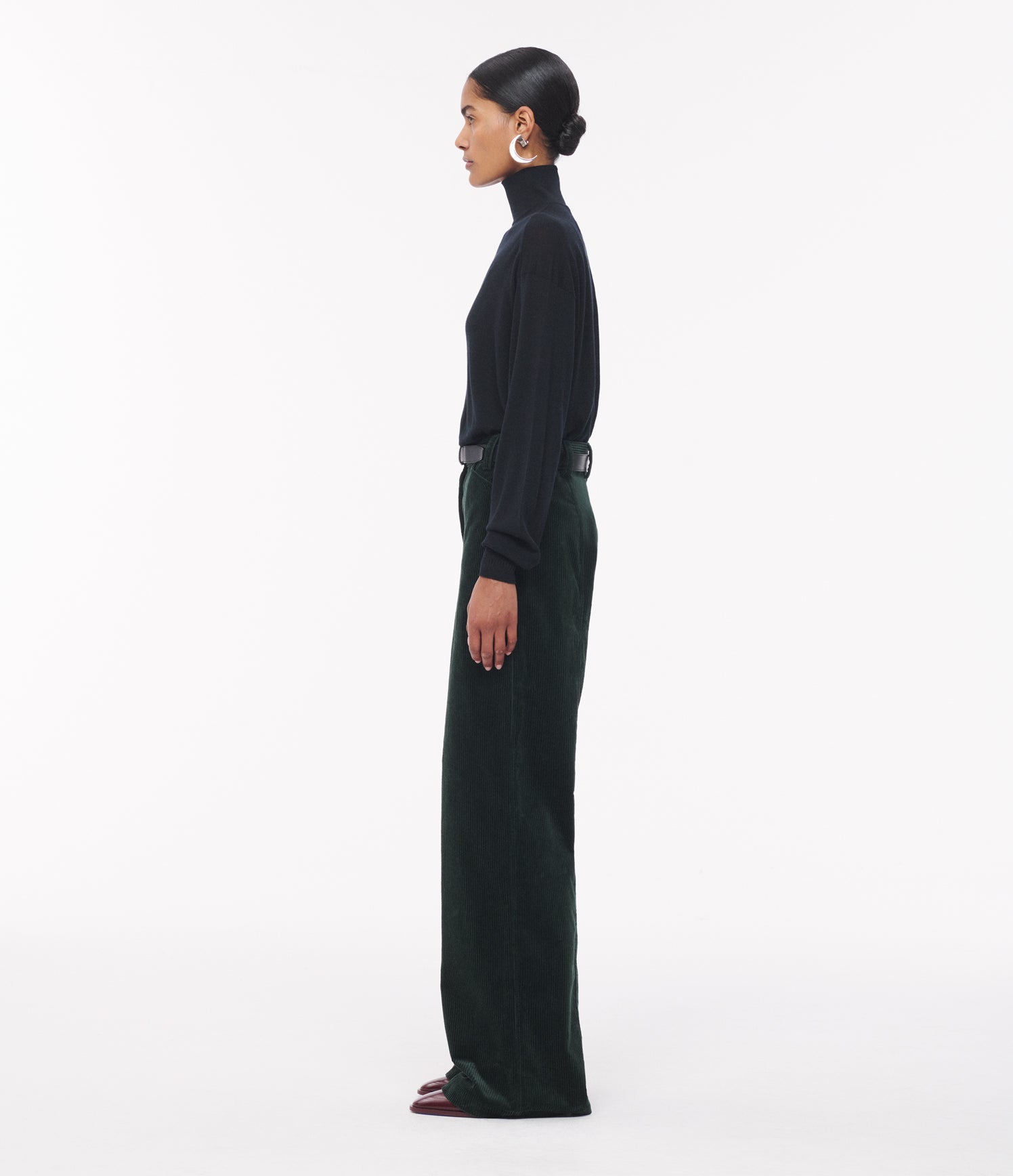 Featherweight Turtleneck | Black