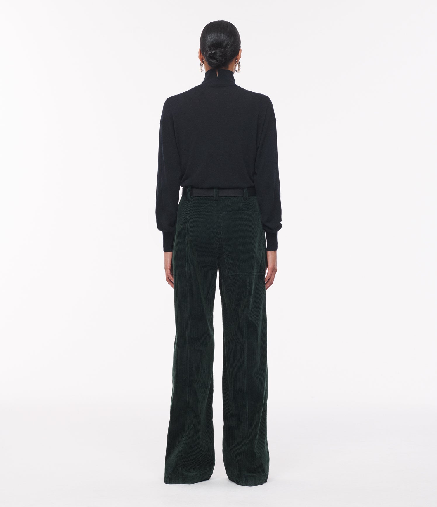 Featherweight Turtleneck | Black