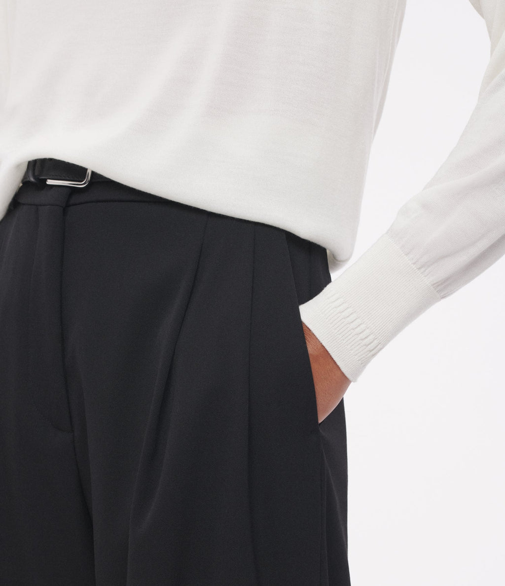 Featherweight Turtleneck | Off White