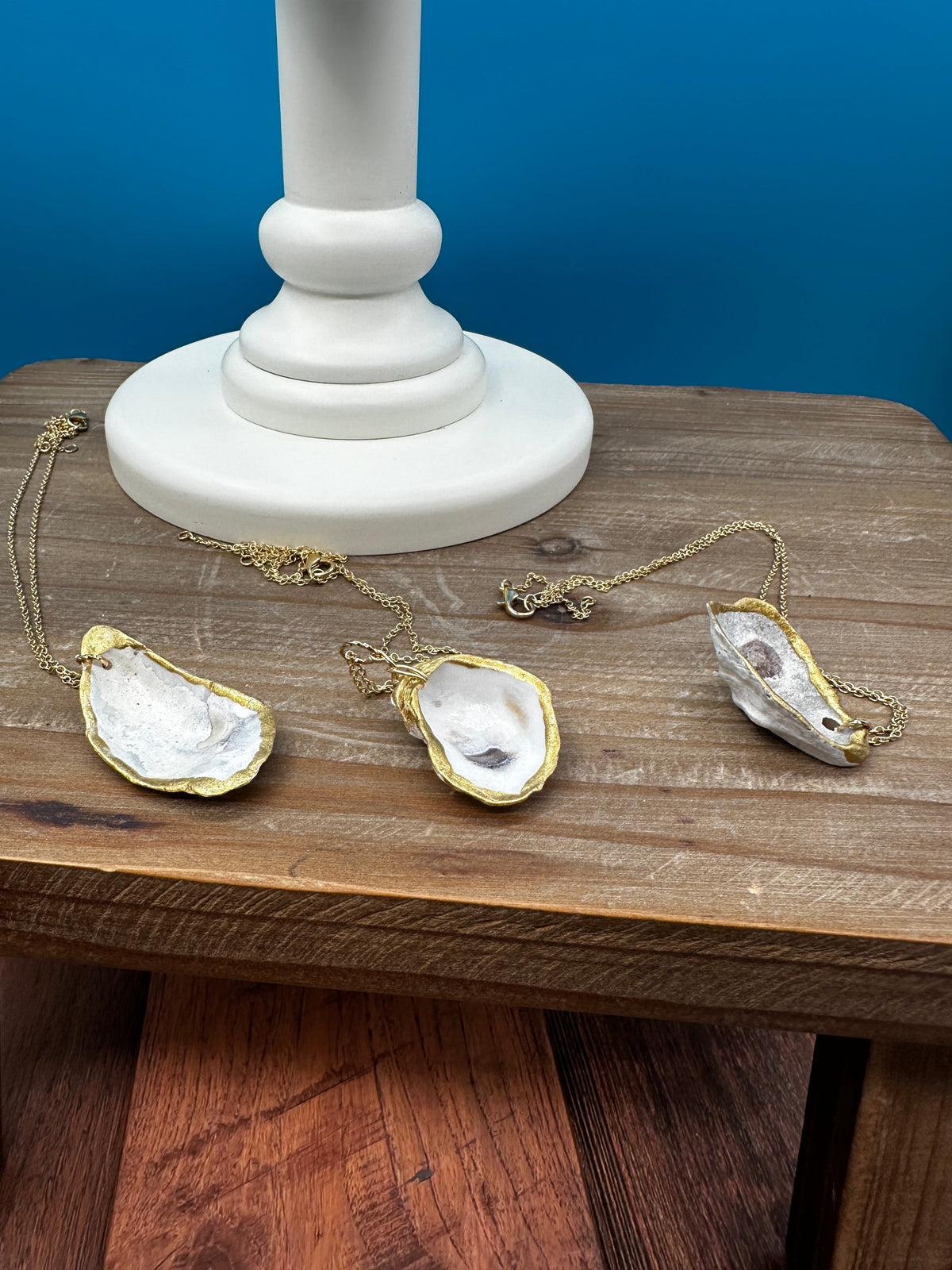 Painted Small Oyster Necklace