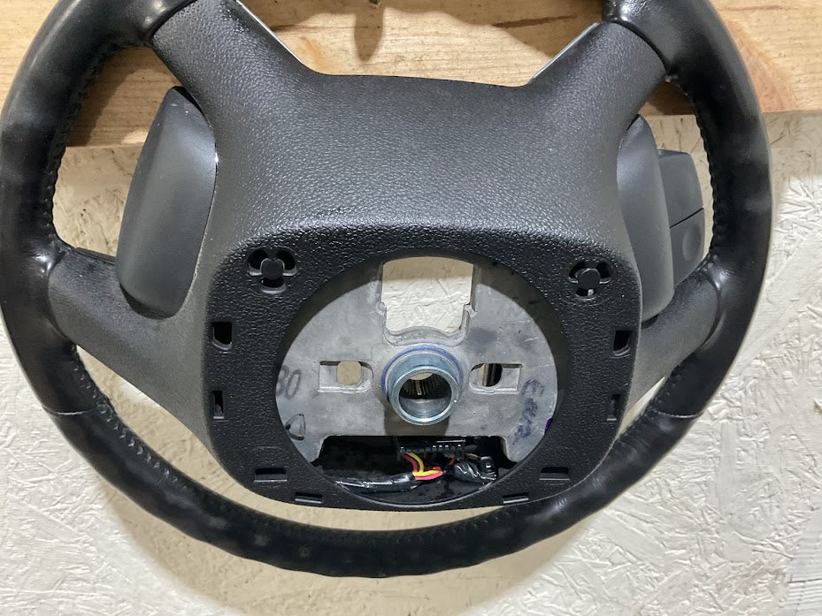 GM Ebony Steering Wheel (25849482) Leather w/ Cruise | Express / Savana 2008–2020 | OEM Used