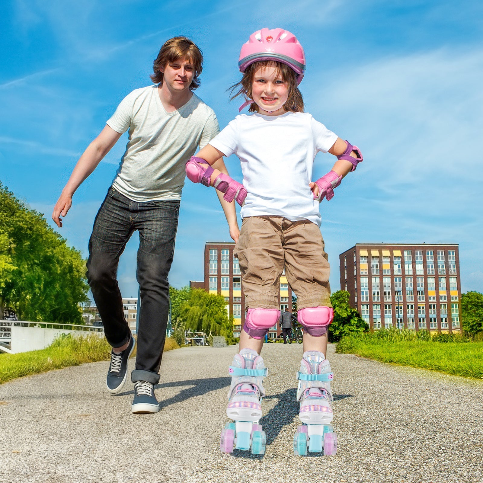 Kids Roller Skates 4 Sizes Adjustable Quad Skates with Light-up Wheels