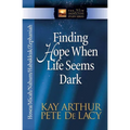 Finding Hope When Life Seems Dark: Hosea/Micah/Nahum/Habakkuk/Zephaniah - Paperback